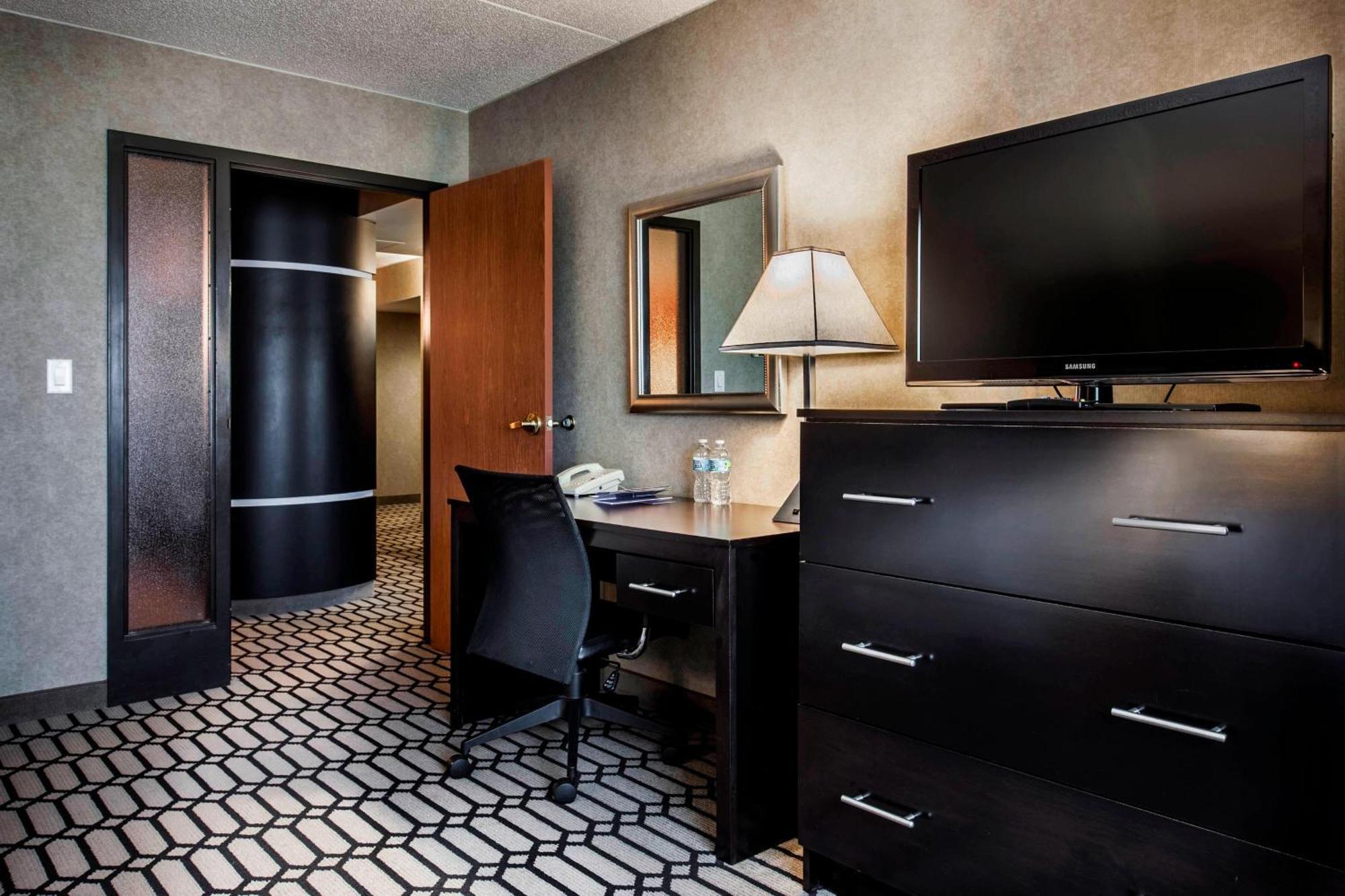 Delta Hotels By Marriott FargoFargo  Kültér fotó